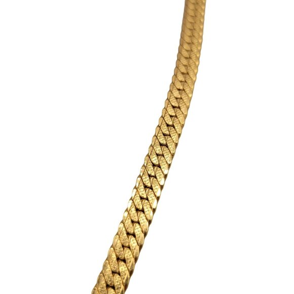 Herringbone Necklace Gold Tone Stationary Tie-Shaped Pendant Vintage Fold Clasp - Picture 3 of 6